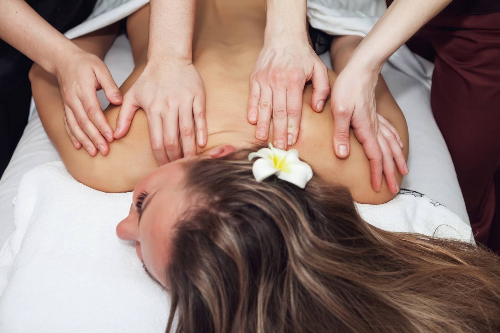 4 Hands Massage Luka Spa Service